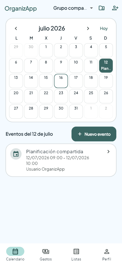 Calendario mensual de OrganizApp con un evento compartido en modo claro